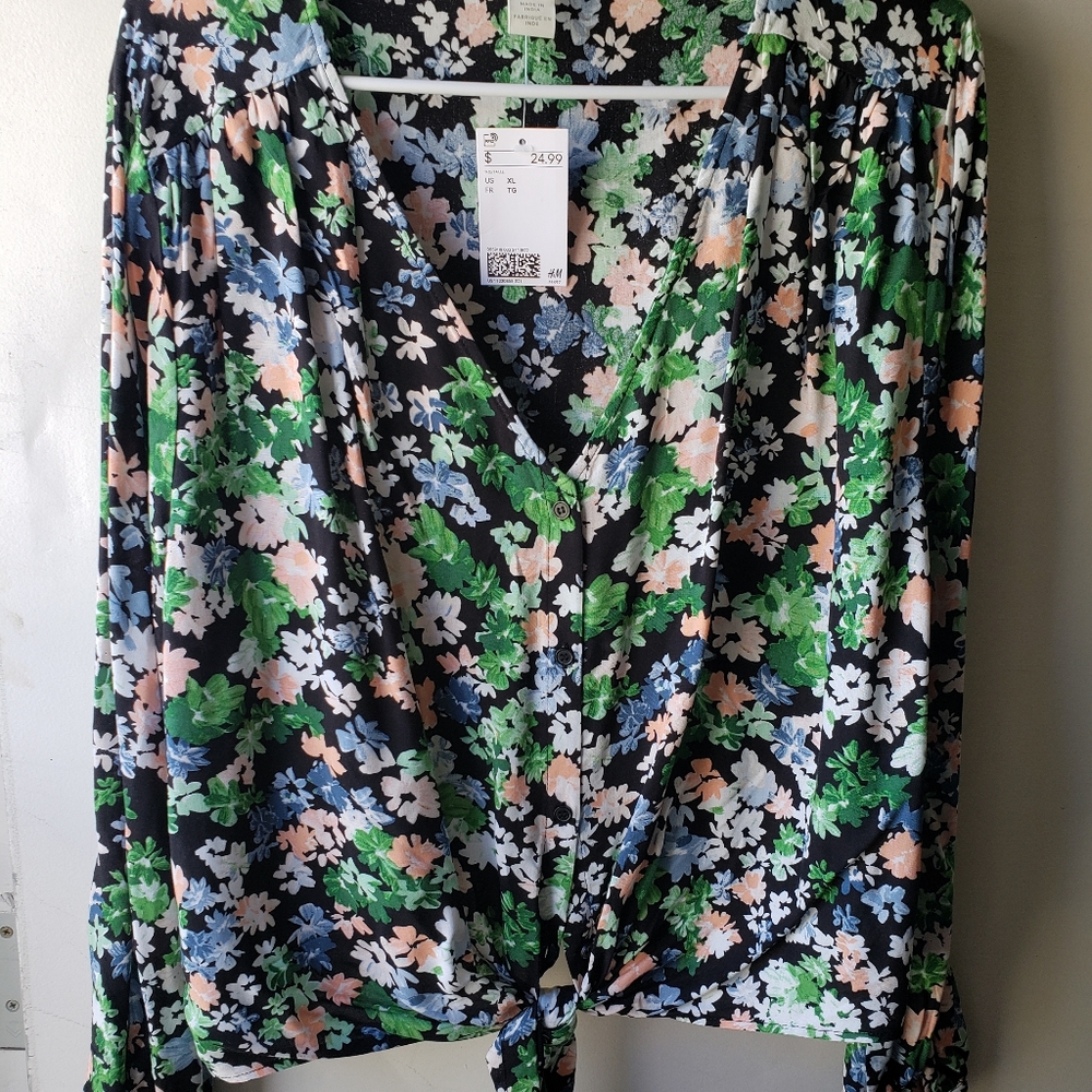H&M floral blouse